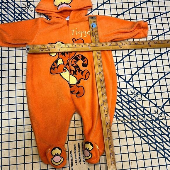 Disney Tigger One Piece Pajamas Infant 3-6 Months Orange Black Footsie Hooded - Picture 8 of 8